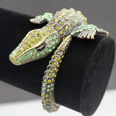 Fabulous Rhinestone Alligator Bracelet, Lizard Ring Size 7.5