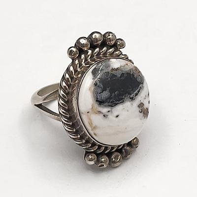 Vintage M. Spencer Sterling White Buffalo Stone Ring 9.5gr