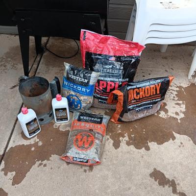 FLAVORED BBQ PELLETS AND CHIPS