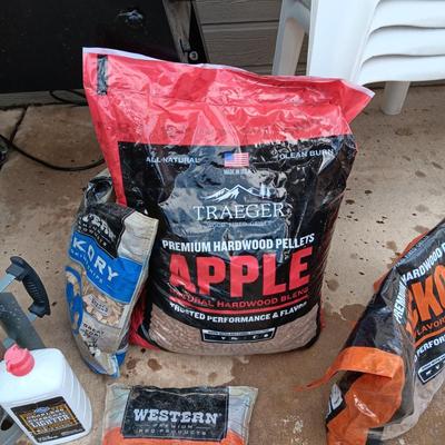 FLAVORED BBQ PELLETS AND CHIPS