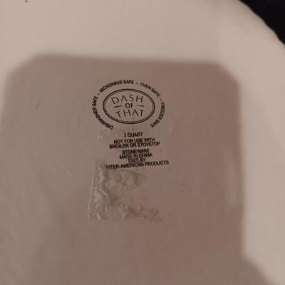 GLASS BAKING PAN AND CASSEROLE DISH