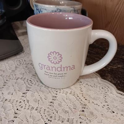 CO RENAISSANCE HANDMADE LIMITED EDITION MUG, MR COFFEE 12 CUP AND OTHER MUGS