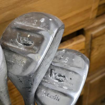 Northwestern Golf Clubs and Fairway Golf Bag