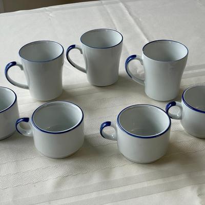 Royal Seoul Mugs