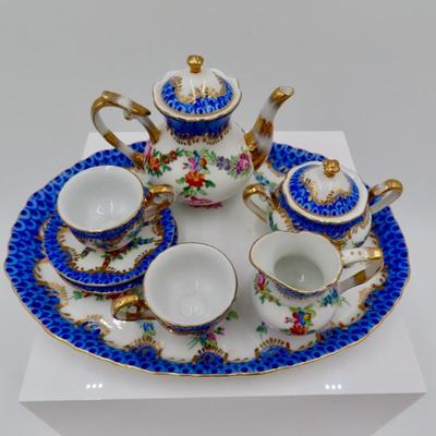 Tiny Tea Time