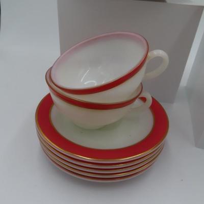 Pyrex Dishware Set