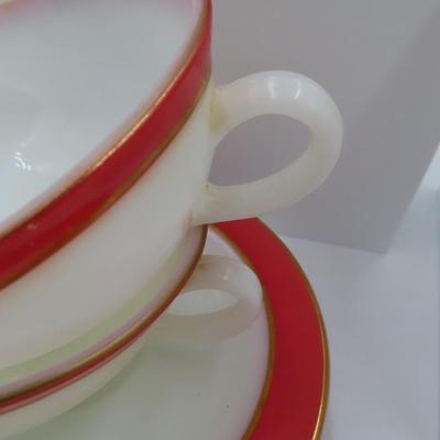 Pyrex Dishware Set