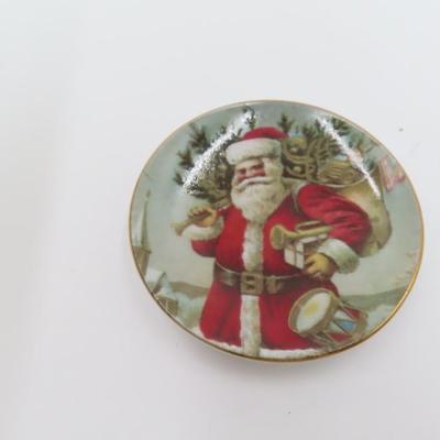 Tiny Christmas Plate