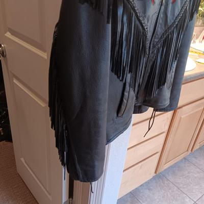 LADIES LEATHER FRINGED JACKET W/RED ROSE ACCENTS & SATIN LINING