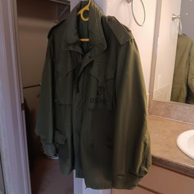 MILITARY USMC ISSUED COAT WITH HOOD