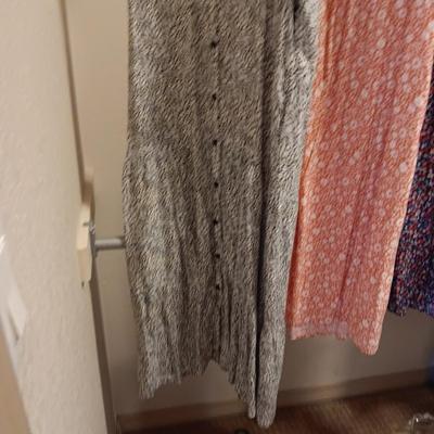 5 SUMMER DRESSES SIZE XL