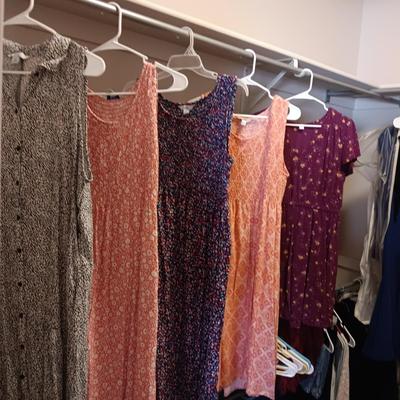 5 SUMMER DRESSES SIZE XL
