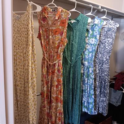 5 SUMMER DRESSES SIZE XL