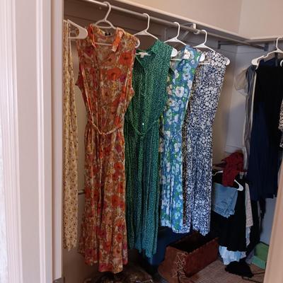 5 SUMMER DRESSES SIZE XL