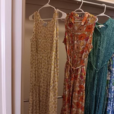5 SUMMER DRESSES SIZE XL