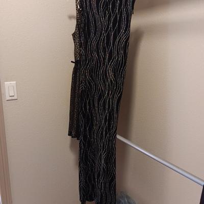 EVENING DRESSES SIZE L - XL