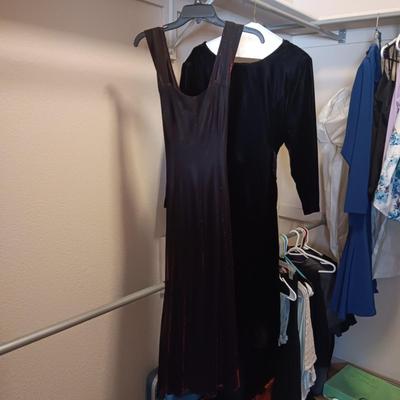 EVENING DRESSES SIZE L - XL