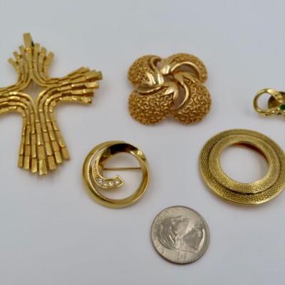 Jewelry Gold-colored collection