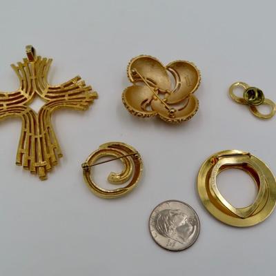Jewelry Gold-colored collection