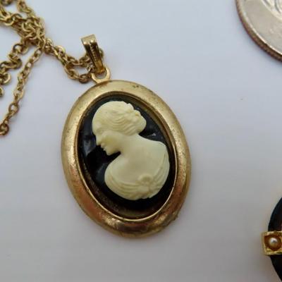 Jewelry Cameo Pieces