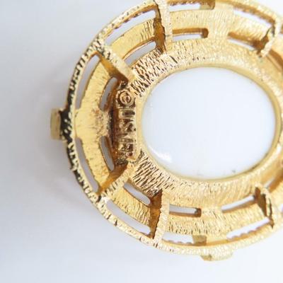 Jewelry Cameo Pieces