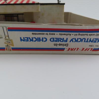 Railroad HO Gauge Kentucky Fried Chicken