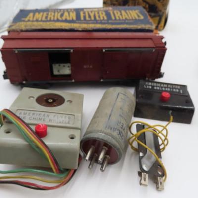 American Flyer Engine, Cars, Etc (Huge Lot)