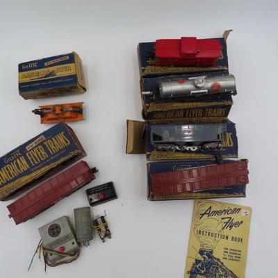 American Flyer Engine, Cars, Etc (Huge Lot)