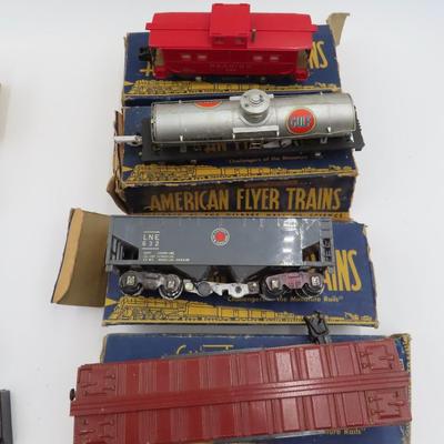 American Flyer Engine, Cars, Etc (Huge Lot)