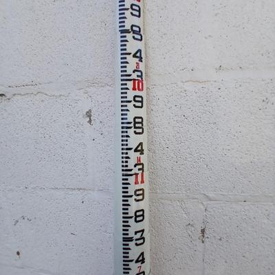 Lietz Fiberglass adjustable Surveyor's Measuring level rod with nylon cloth case