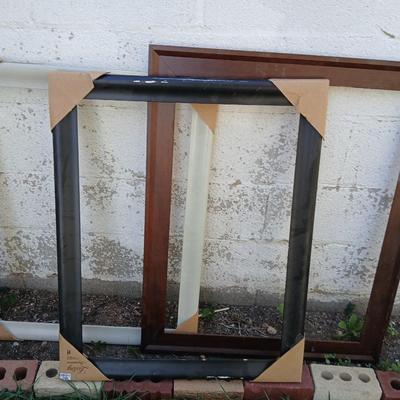 Three wooden Picture frames - Brown - Black - and white - For crafting!