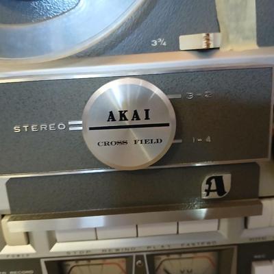 Akai Cross-field X-355 Reel to reel player with reels accessories - and Manuals