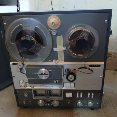 Akai Cross-field X-355 Reel to reel player with reels accessories - and Manuals