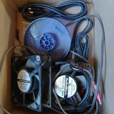 Akai Cross-field X-355 Reel to reel player with reels accessories - and Manuals