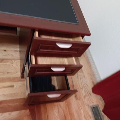 COMPUTER DESK W/4 DRAWERS, 1 CABINET AND PULL OUT SHELF