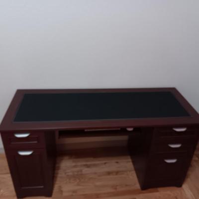 COMPUTER DESK W/4 DRAWERS, 1 CABINET AND PULL OUT SHELF