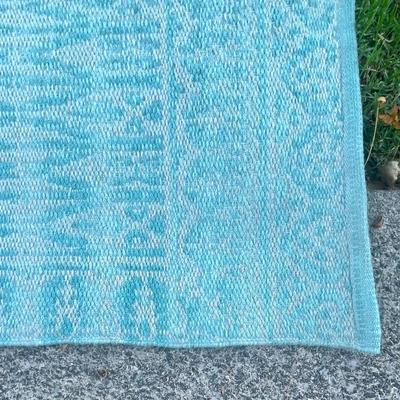 Aqua Colored 5' x 8' Floor Rug