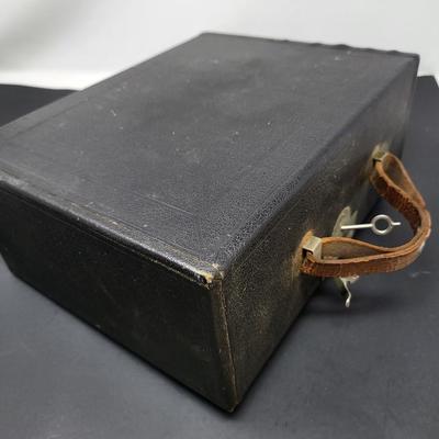 Antique Underwood Typewriter, Case