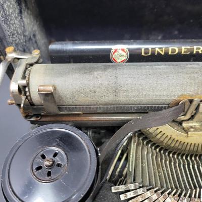 Antique Underwood Typewriter, Case