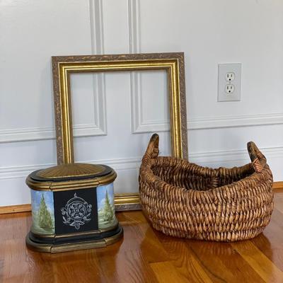 3 Piece Decor Lot