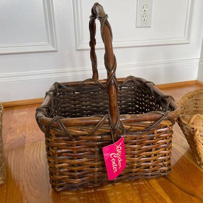 Lot of Vintage Baskets