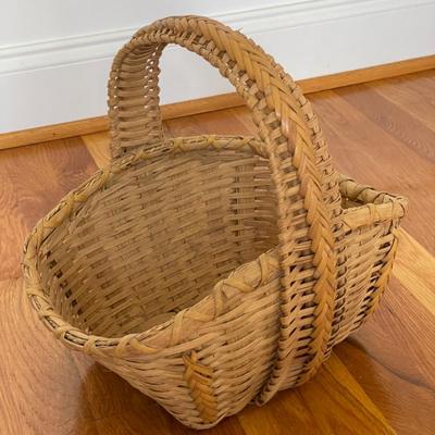 Lot of Vintage Baskets