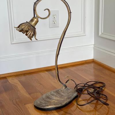 Shell Themed Table Lamp