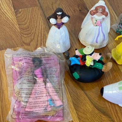 Lot of Vintage McDonalds and Burger King Toys