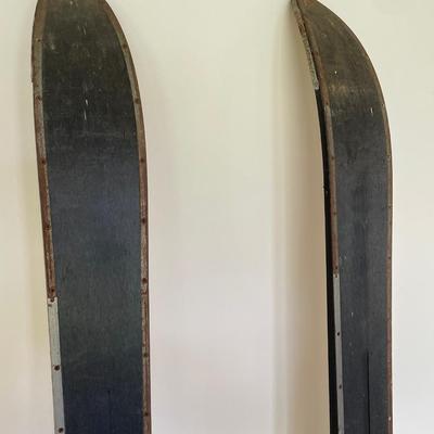 Kitzbuhel Vintage Skis