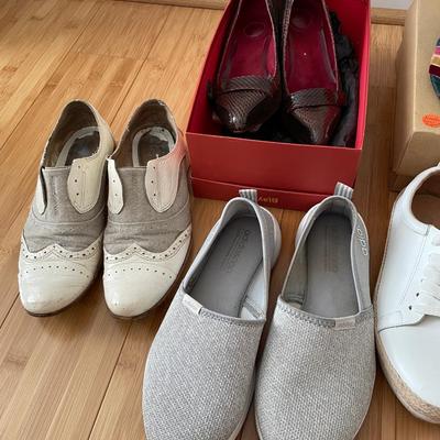 Lot of 7 Ladies’ Shoes