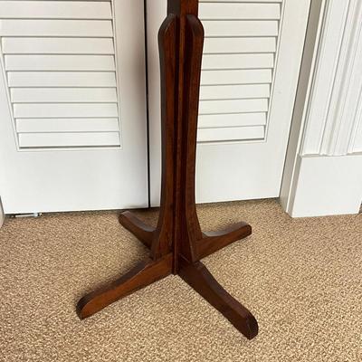 681 Oak Four Hook Coat Rack