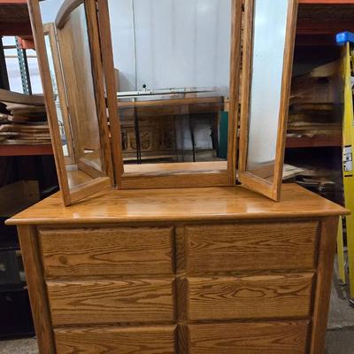 Woodley Solid Wood Dresser with a Tri-fold Mirror