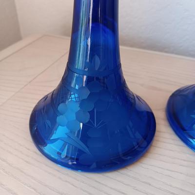 PAIR OF COBALT BLUE ETCHED GLASS CANDLESTICKS