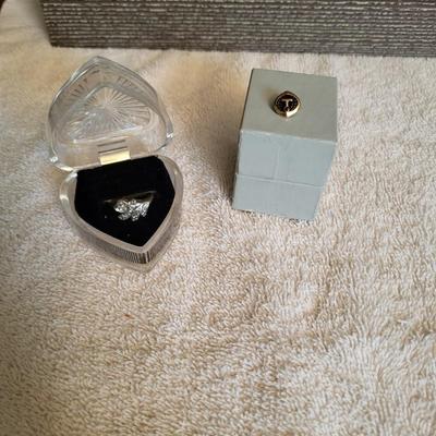 10k GOLD RING AND PIN